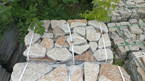 Гранитный плитняк галтованный для парковки купить в Аше