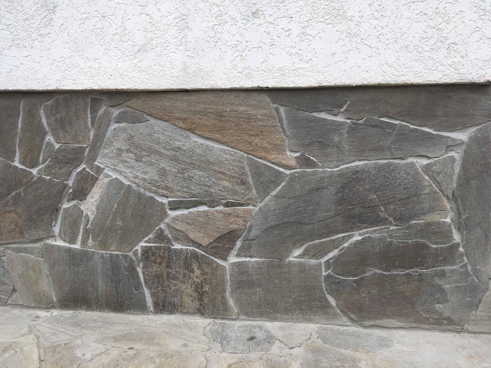 Плитняк златолит Уральский для цоколя, отмостки купить в Аше