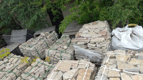 Плитняк гранитный галтованный купить в Аше