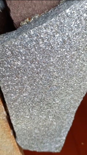 Плитняк златолит серебристый для цоколя, отмостки купить в Аше