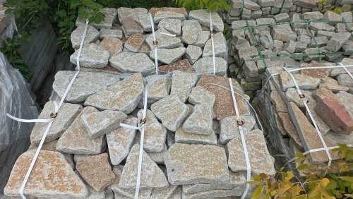 Гранитный плитняк галтованный для парковки купить в Аше