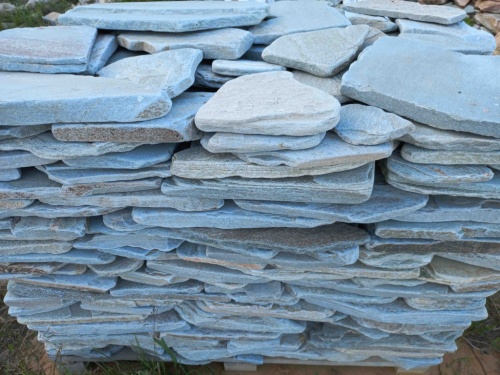 Плитняк златолит зелёный галтованный для цоколя купить в Аше